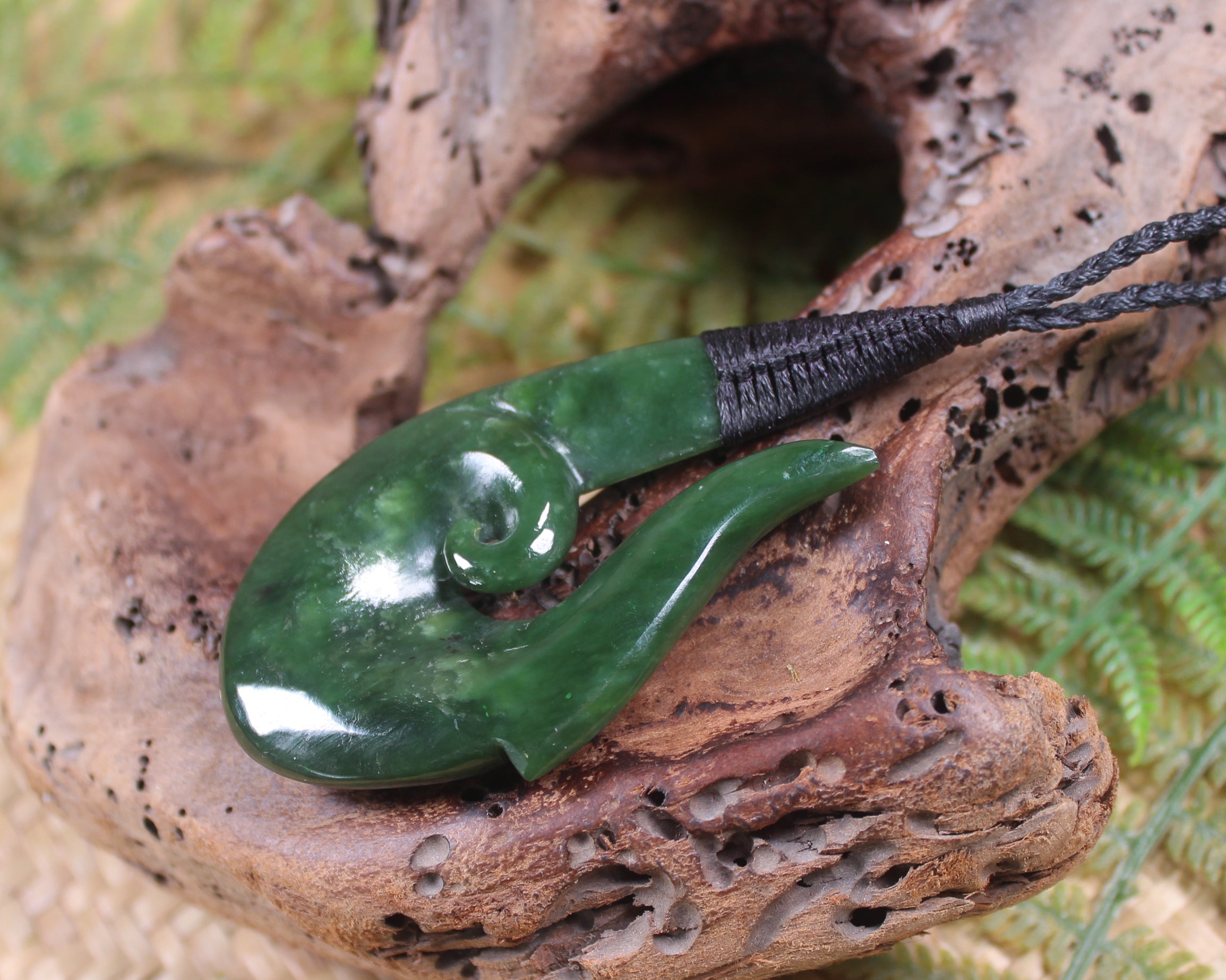 Hei Matau or Fish Hook carved from Kawakawa Pounamu - NZ Greenstone