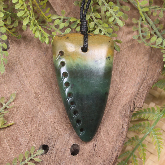 Flower Jade Pounamu Taniwha Tooth pendant
