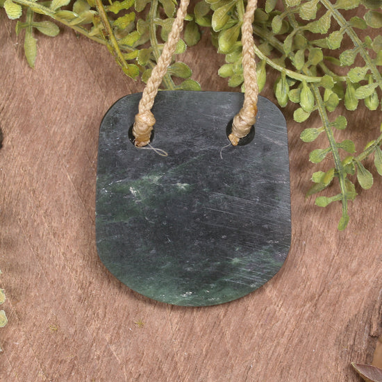 Kawakawa Pounamu Toki - NZ Greenstone