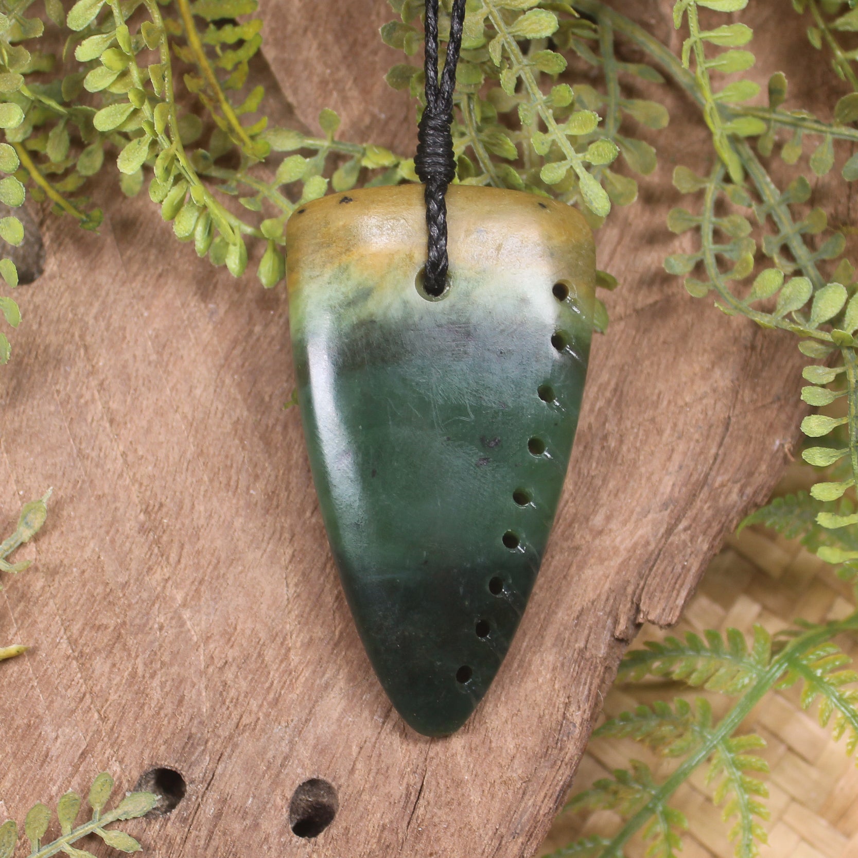 Flower Jade Pounamu Taniwha Tooth pendant