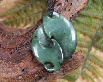 NZ Greenstone Medium Koru Twist Pendant (BB729) Inanga Pounamu