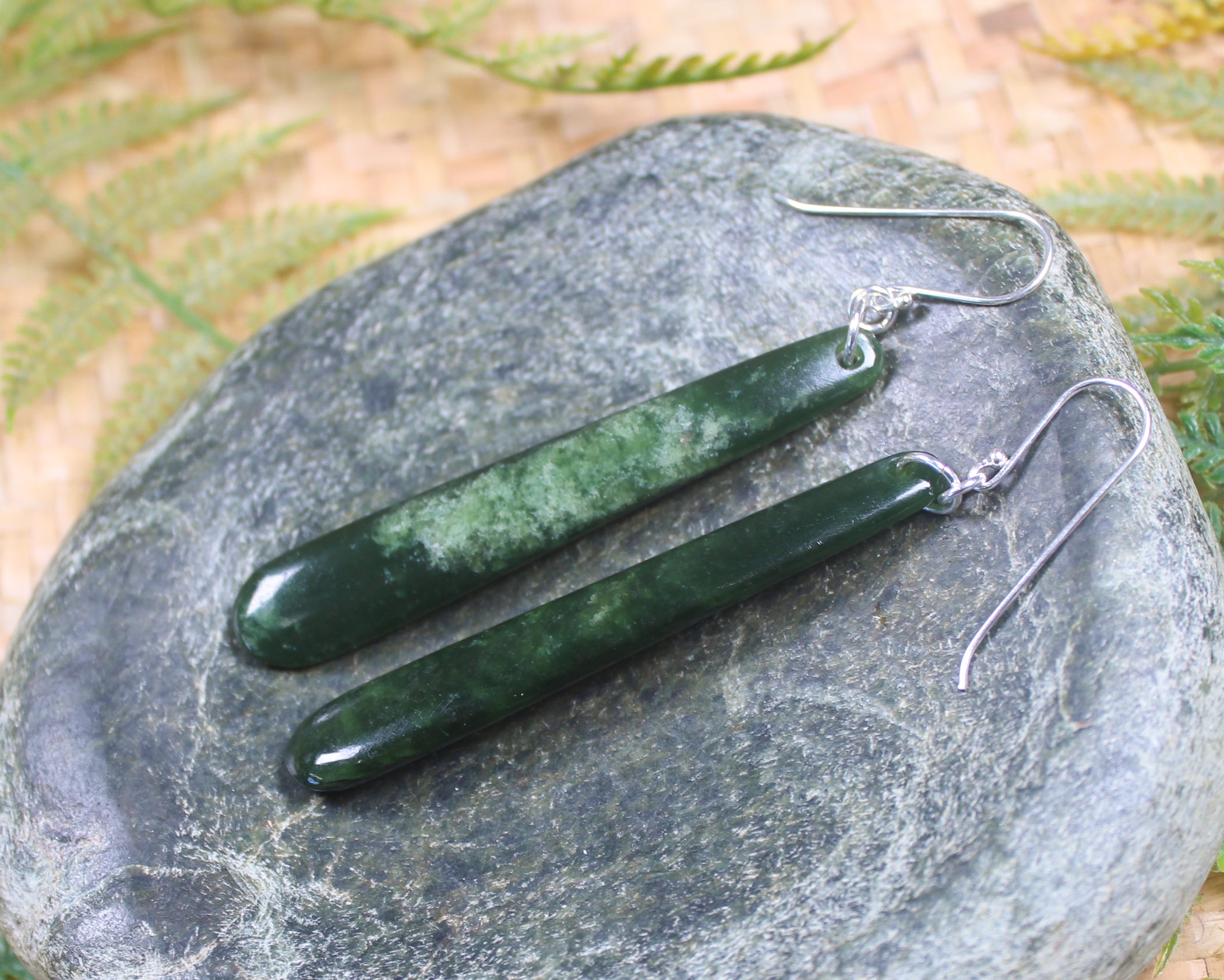 Roimata or Teardrop earrings carved from Kawakawa Pounamu - NZ Greenstone