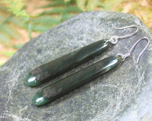 Roimata or Teardrop earrings carved from Kawakawa Pounamu - NZ Greenstone