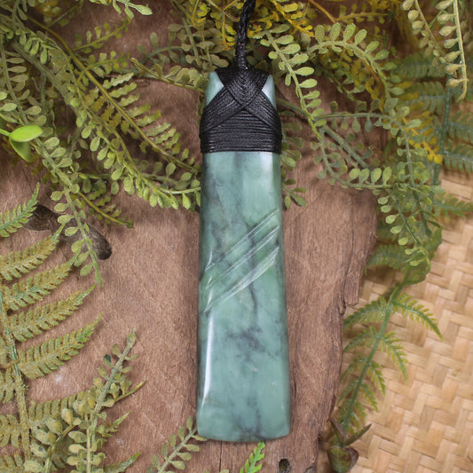 Inanga Pounamu Toki 