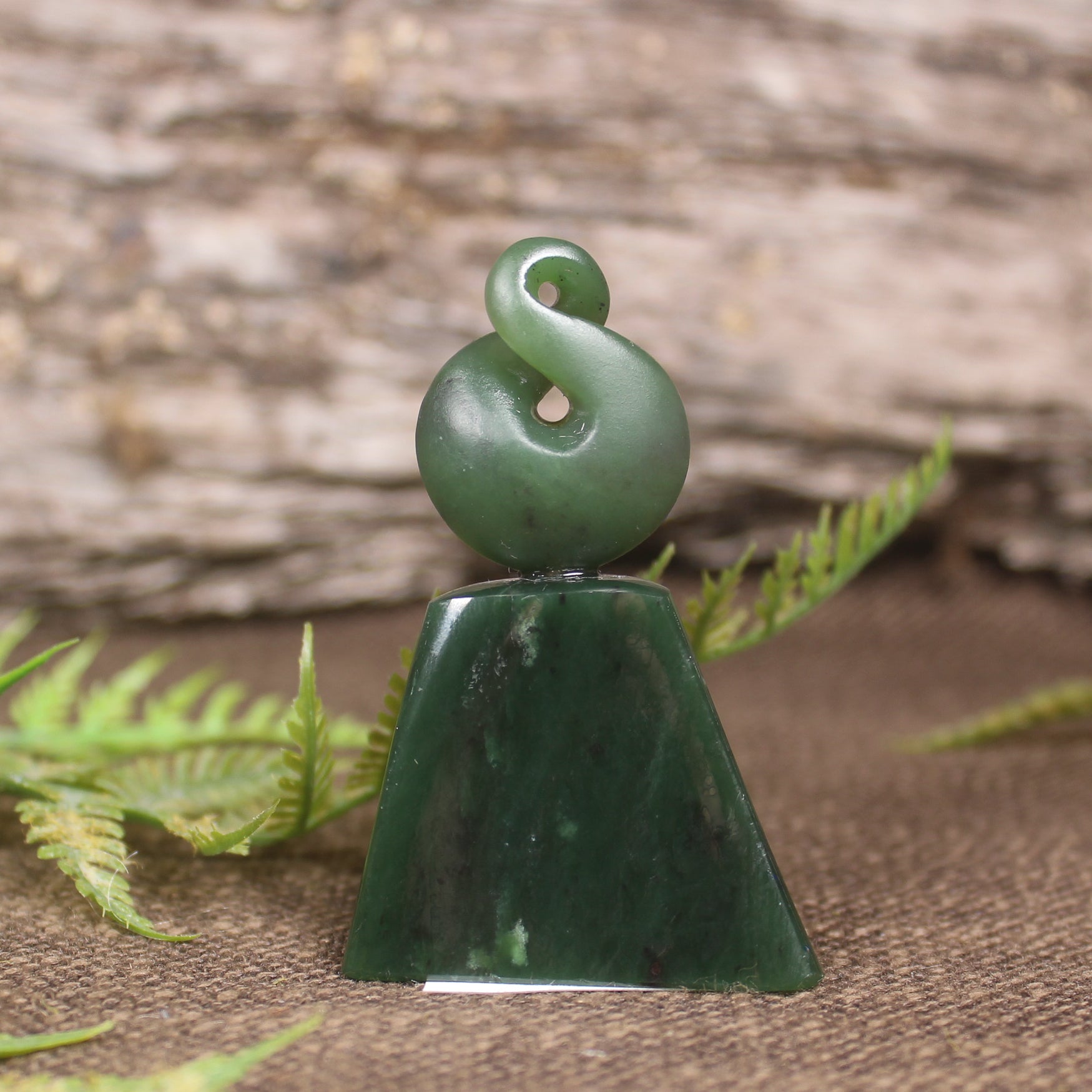 Twist Sculpture carved from Hapopo Pounamu - NZ Greenstone