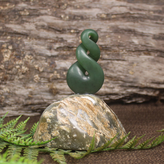 Twist Sculpture carved from Hapopo Pounamu - NZ Greenstone