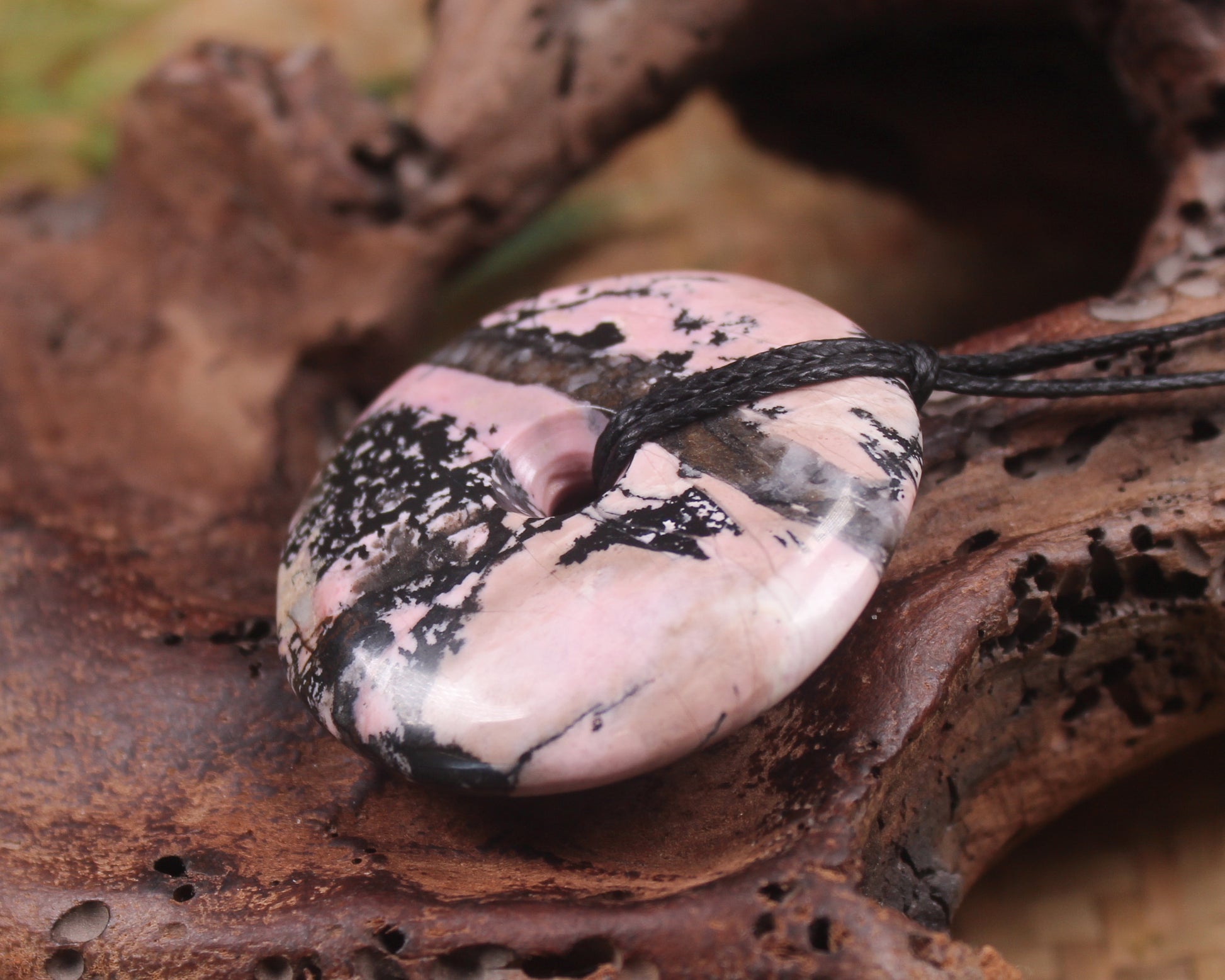 Rhodonite Porowhita