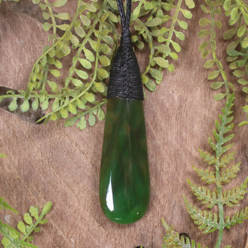 Kawakawa Pounamu Roimata Pendant - NZ Greenstone