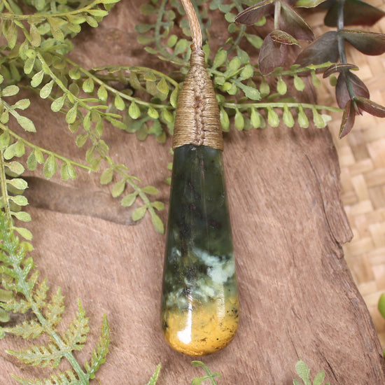 Flower Jade Pounamu - NZ Greenstone