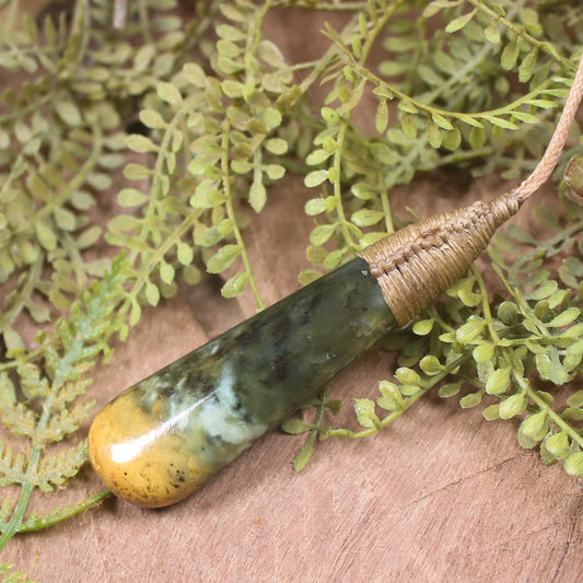Flower Jade Pounamu - NZ Greenstone