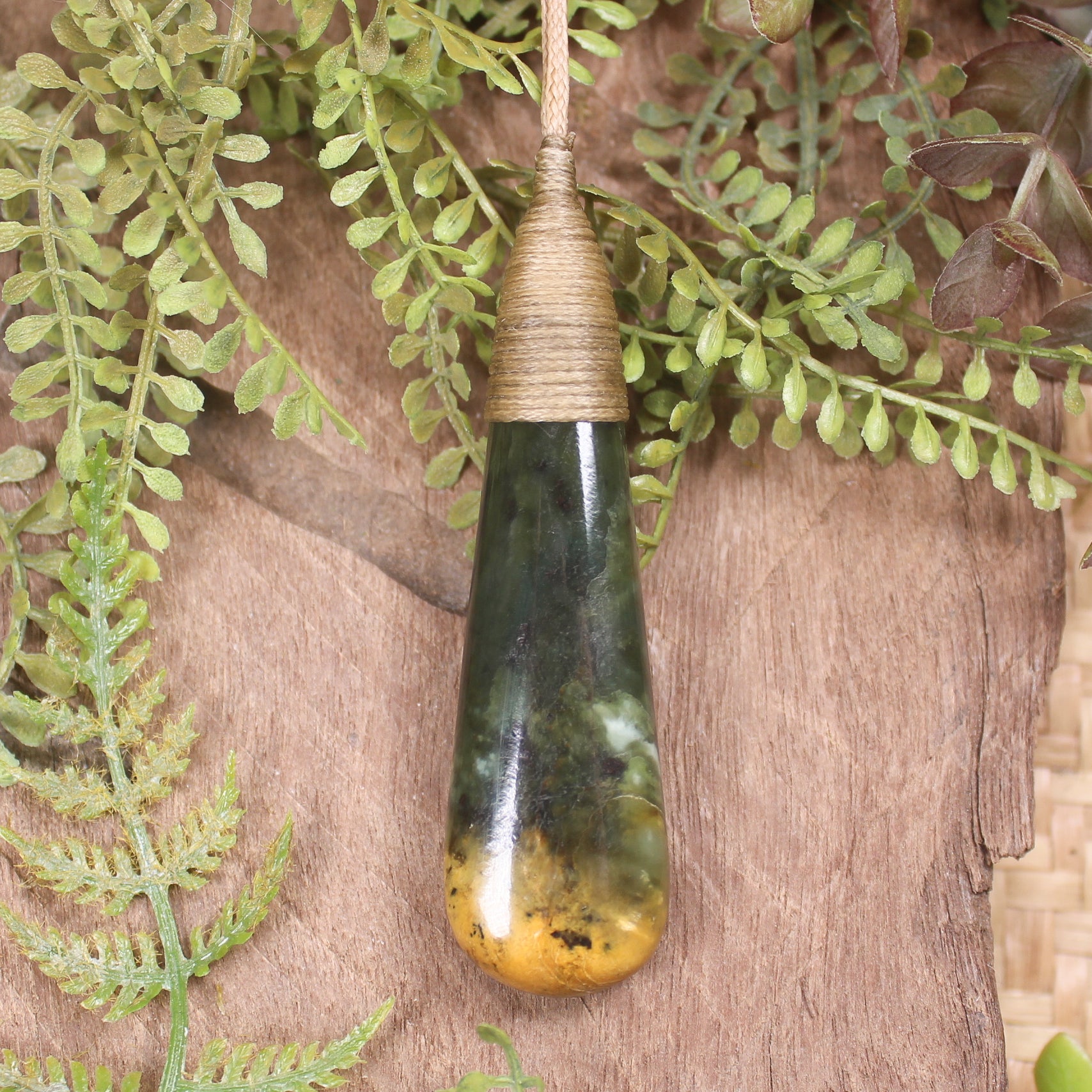 Flower Jade Pounamu - NZ Greenstone