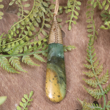 Flower Jade Pounamu - NZ Greenstone