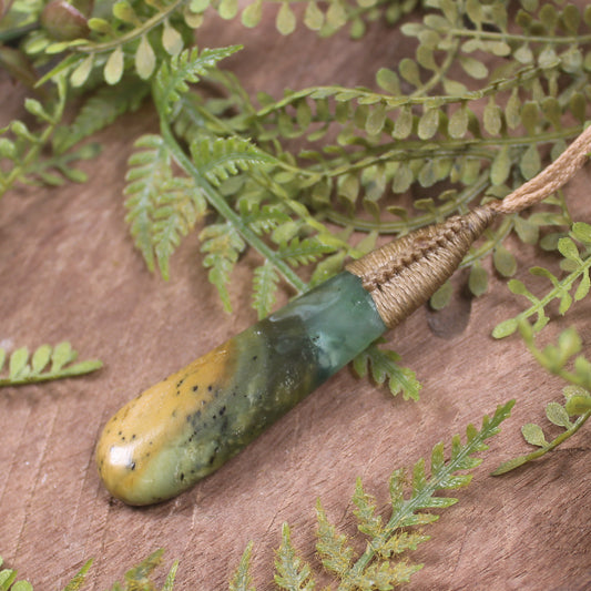 Flower Jade Pounamu - NZ Greenstone