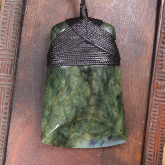 Flower Jade Pounamu Toki