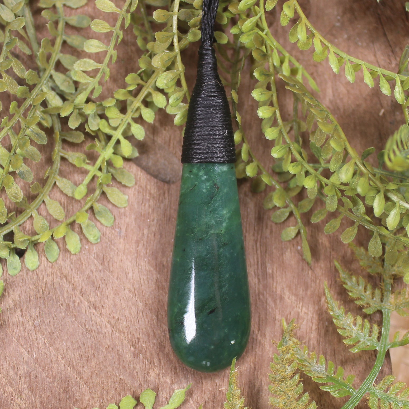 Kawakawa Pounamu Roimata Pendant - NZ Greenstone