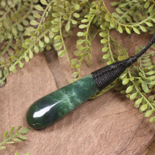 Kawakawa Pounamu Roimata Pendant - NZ Greenstone