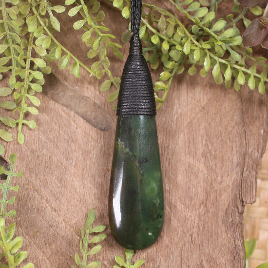 Kawakawa Pounamu Roimata Pendant - NZ Greenstone