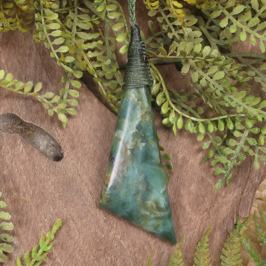 Inanga Pounamu Toki 