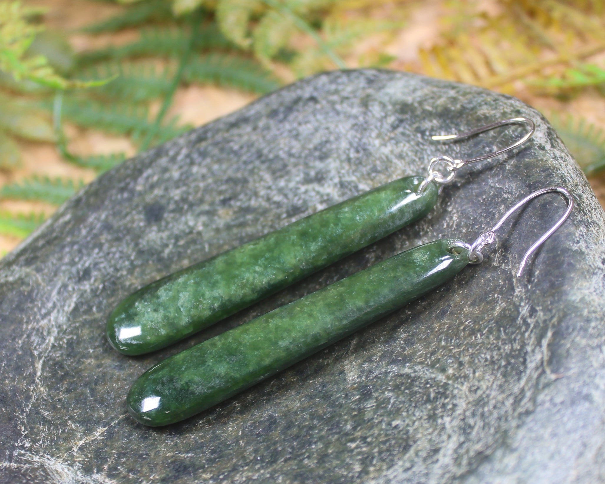 Roimata or Teardrop earrings carved from Kawakawa Pounamu - NZ Greenstone