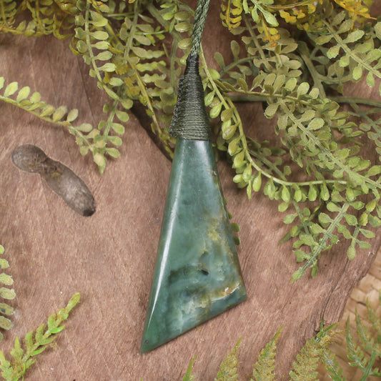Inanga Pounamu Toki 