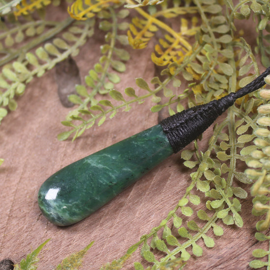 Kawakawa Pounamu Roimata Pendant - NZ Greenstone