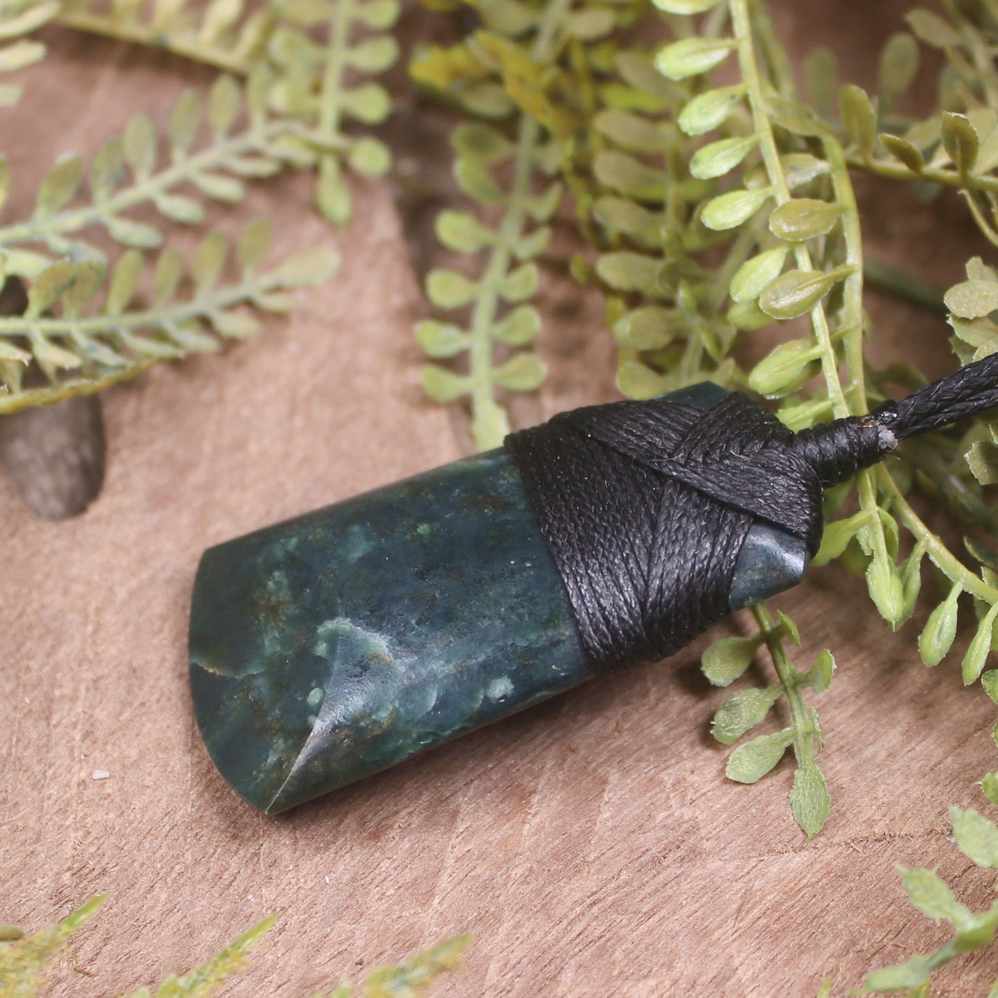 Kawakawa Pounamu Toki