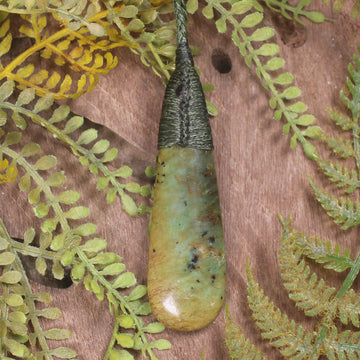 Flower Jade Pounamu - NZ Greenstone
