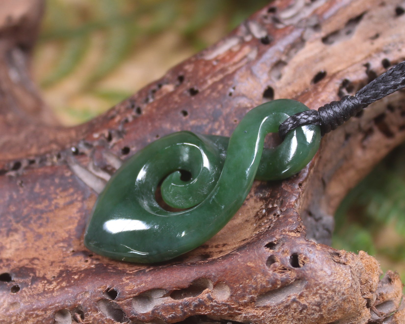 Koru Twist carved from Kawakawa Pounamu - NZ Greenstone