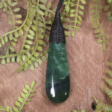 Kawakawa Pounamu Roimata Pendant - NZ Greenstone