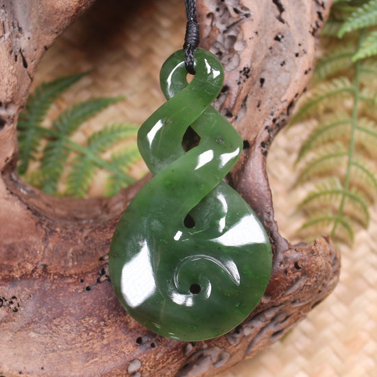 Koru Twist carved from Hapopo Pounamu - NZ Greenstone