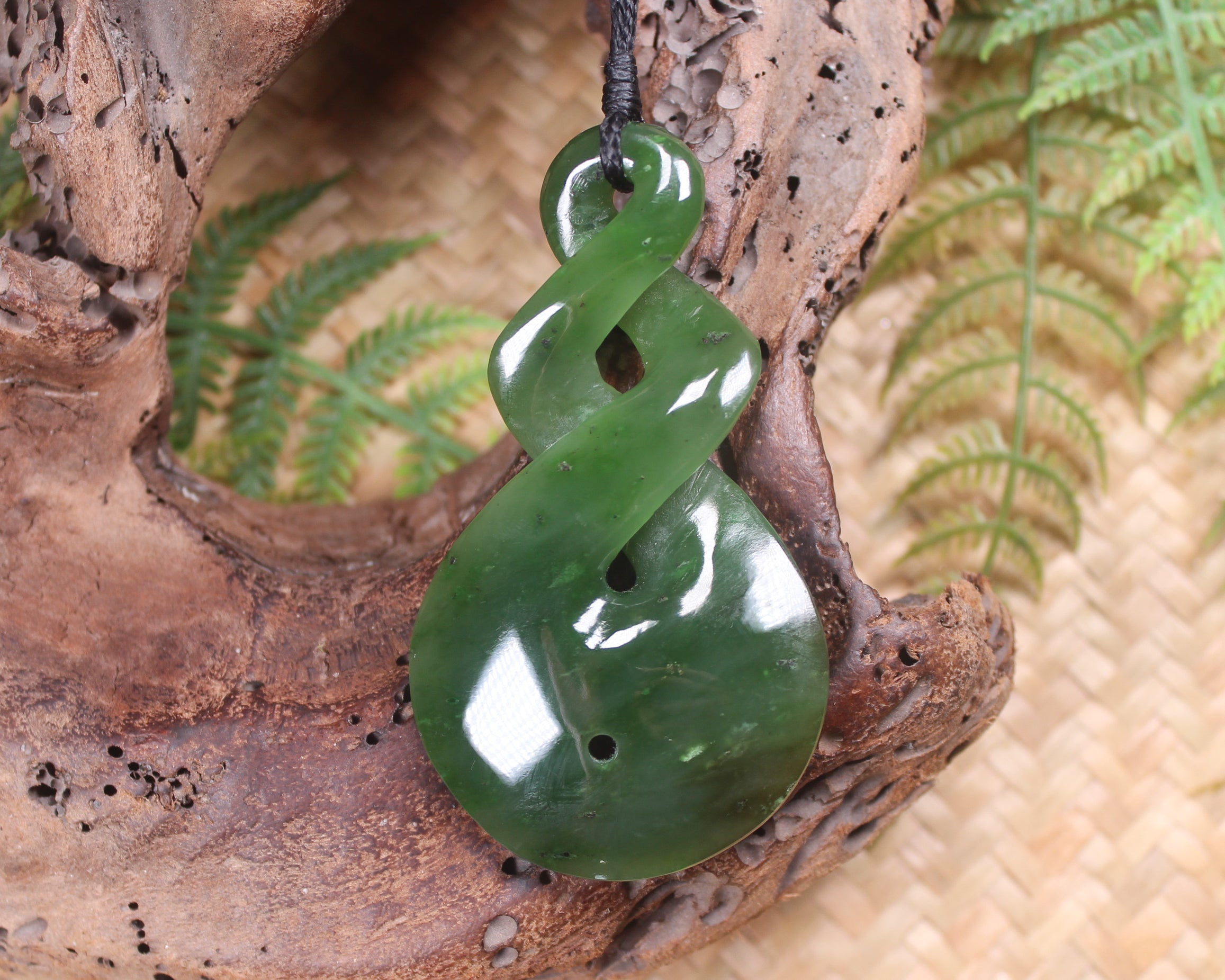 Koru Twist carved from Hapopo Pounamu - NZ Greenstone