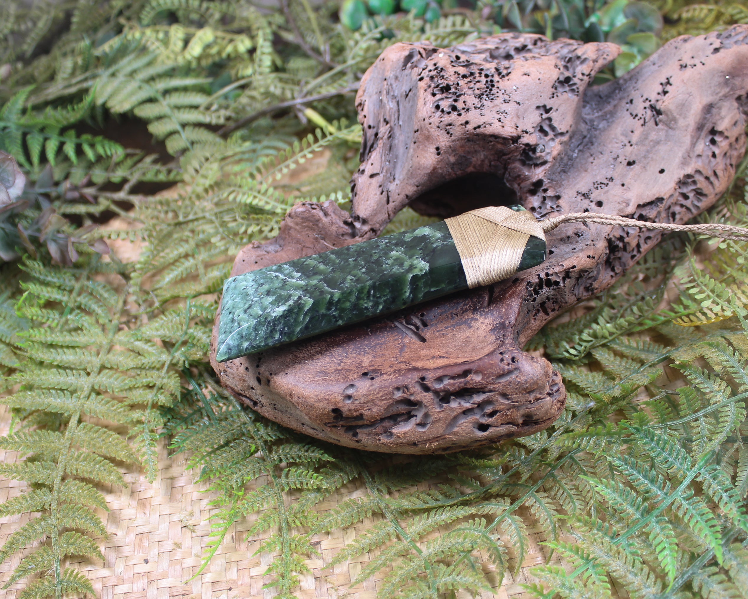 Toki or Adze Pendant carved from Rimu Pounamu - NZ Greenstone