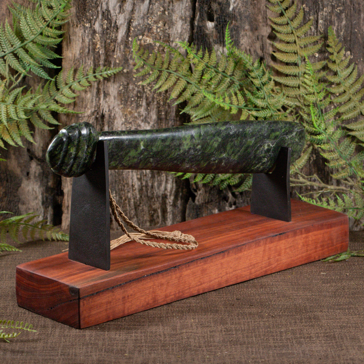 NZ Serpentine Mere with Stand Douglas Creek Pounamu