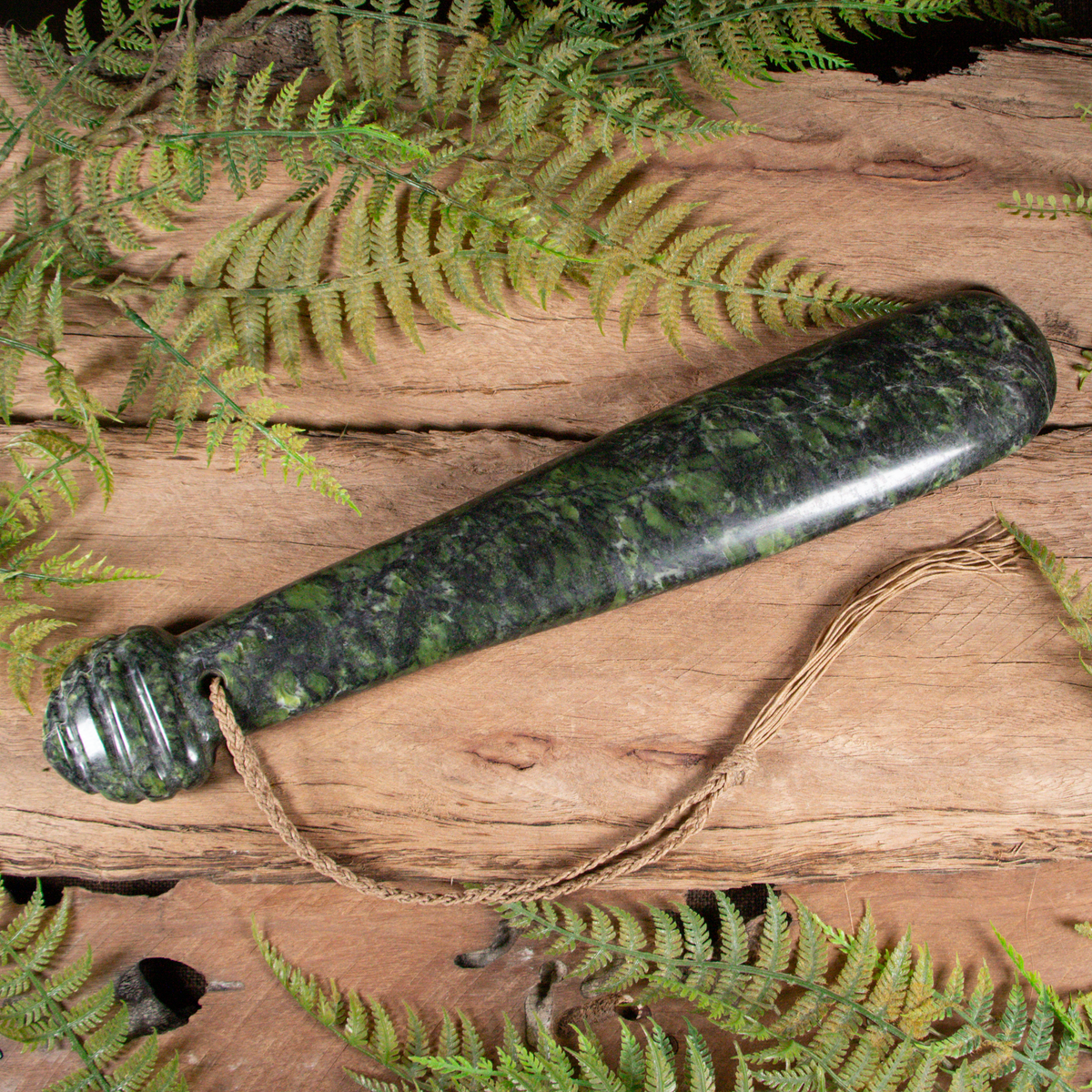 NZ Serpentine Mere with Stand Douglas Creek Pounamu