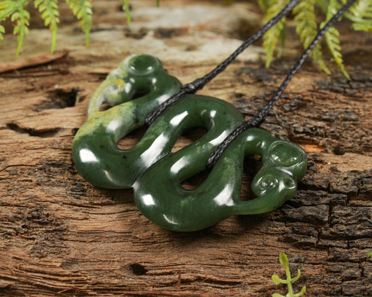 NZ Greenstone Large Pekapeka Pendant (AX510) Flower Jade Pounamu