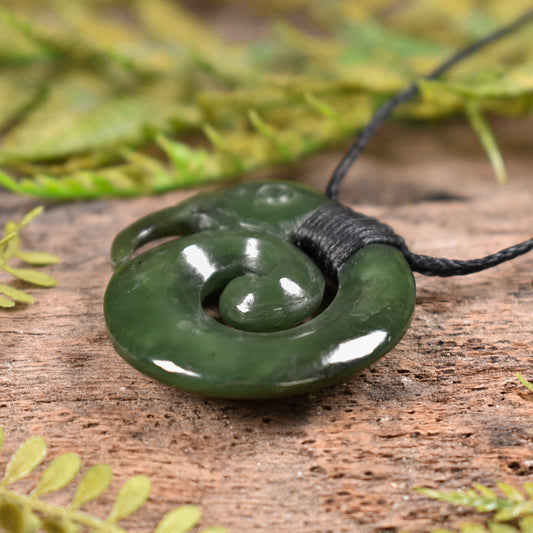 NZ Greenstone Medium Koropepe Pendant (BC622) Kawakawa Pounamu