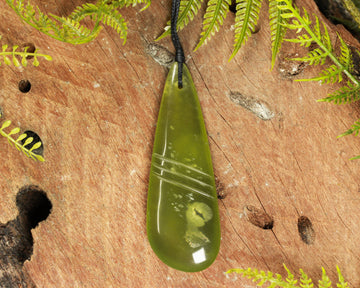 NZ Greenstone Large Roimata Pendant (BE668) Tangiwai Pounamu