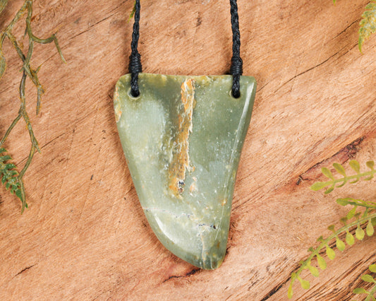 NZ Greenstone Medium Niho Taniwha Tooth Pendant (BH354) Flower Jade Pounamu