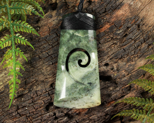 NZ Greenstone Medium Toki with Koru Pendant (BK378) Hapopo Pounamu