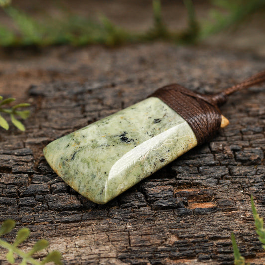 NZ Greenstone Small Toki Pendant (BK424) Flower Jade Pounamu