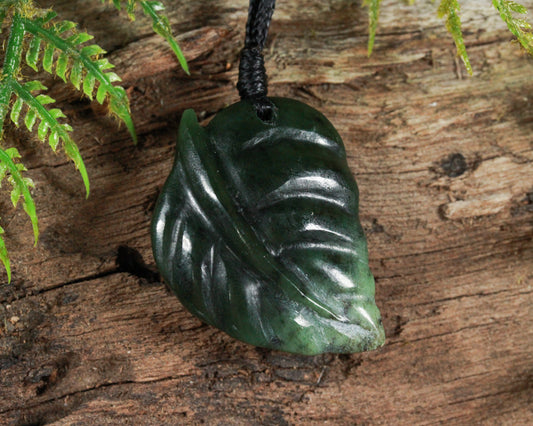 NZ Greenstone Kawakawa Leaf Pendant (BK891) Kawakawa Pounamu