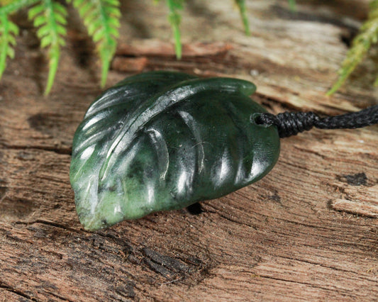 NZ Greenstone Kawakawa Leaf Pendant (BK891) Kawakawa Pounamu