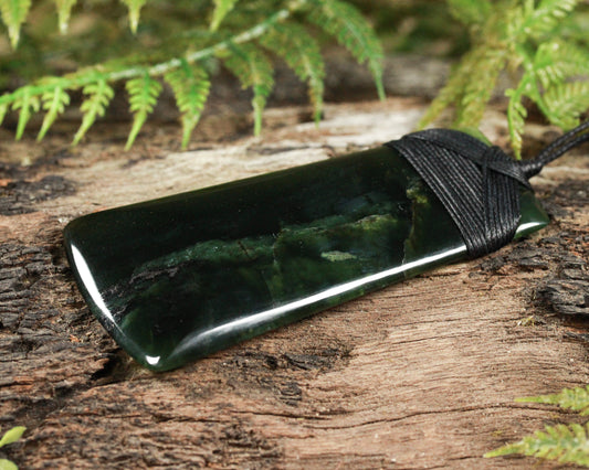 NZ Greenstone Large Toki Pendant (BM105) Tangiwai Pounamu