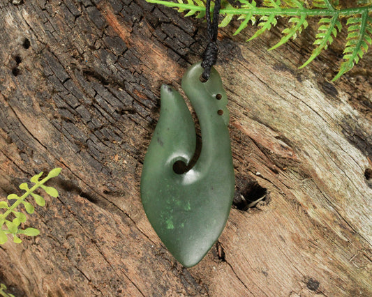 NZ Greenstone Medium Manaia Pendant (BM386) Hapopo Pounamu
