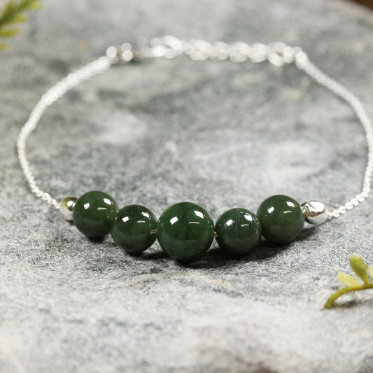 NZ Greenstone Beaded Bracelet (BM406) Kawakawa Pounamu