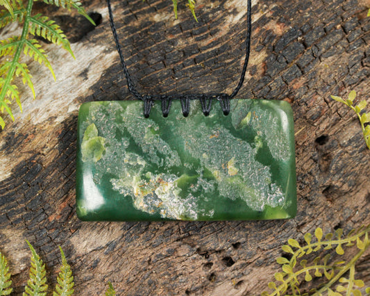 NZ Greenstone Large Kōuma Breastplate Pendant (BM677) Kawakawa Pounamu