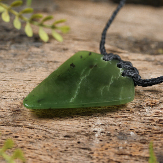 NZ Greenstone XSmall Niho Taniwha Tooth Pendant (BM679) Hapopo Pounamu