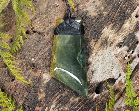 NZ Greenstone Large Toki Pendant (BN040) Flower Jade Pounamu