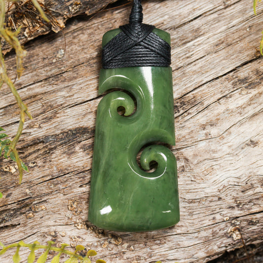 NZ Greenstone Medium Toki with Koru Pendant (BN809) Hapopo Pounamu