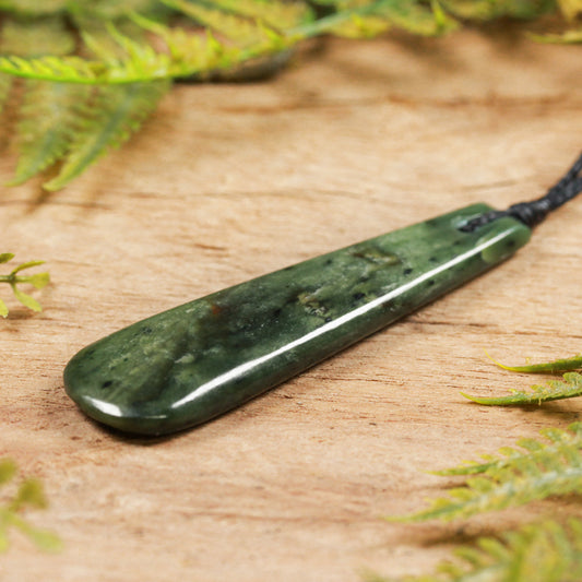 NZ Greenstone Medium Roimata Pendant (BT740) Rimu Pounamu